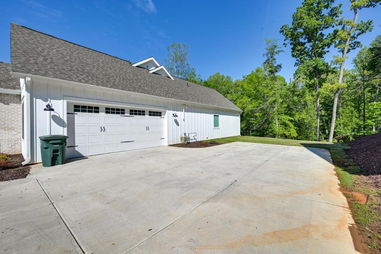 Clemson Home Near Memorial Stadium, Lake Hartwell! Exterior photo